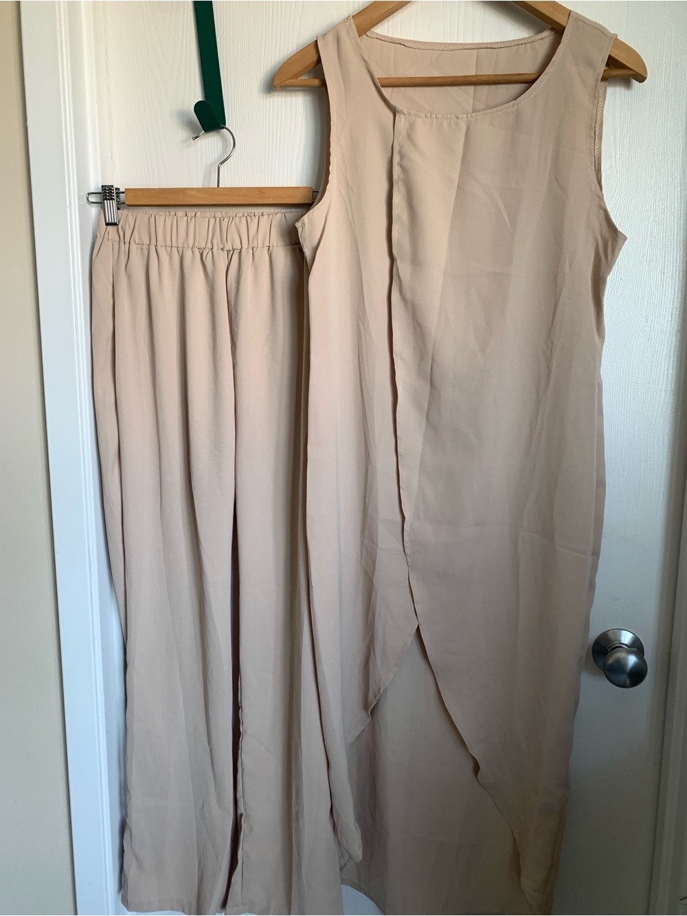 Cream Wide-Leg Pants & Sleeveless Tunic Set